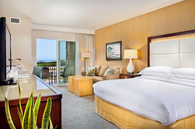 غرفة قياسية ثلاثية, Ilunion Valencia 3