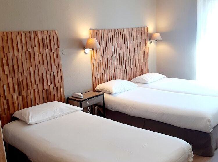 חדר סטנדרט לשלושה, La Villa Tosca