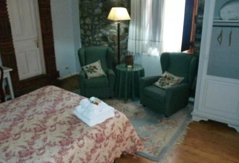 Quarto Estandar com Vistas, Palacio De Libardon