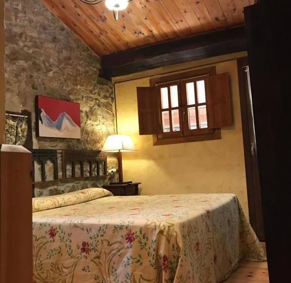 غرفة عائلية, Palacio De Libardon