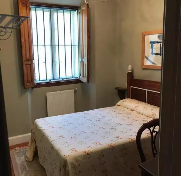 Quarto Basic, Palacio De Libardon