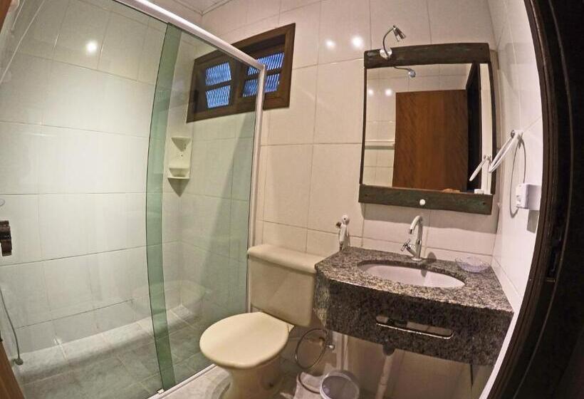 جناح, Pousada La Luna   Frente Mar