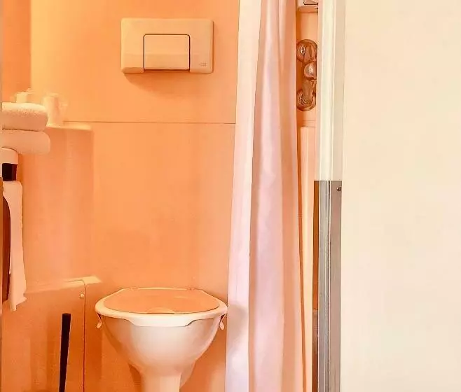 スタンダードトリプルルーム, Premiere Classe Chateauroux Saint Maur