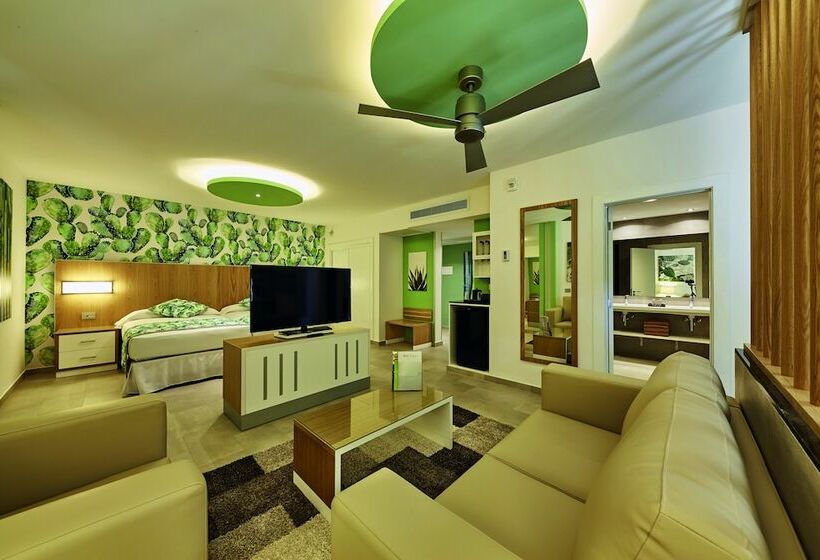 Junior Suite, Hotel Riu Tequila - All Inclusive