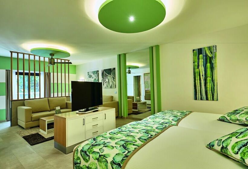 Junior Suite, Hotel Riu Tequila - All Inclusive