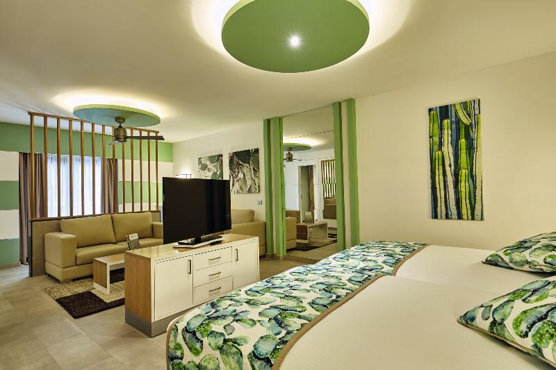 Junior Suite, Hotel Riu Tequila - All Inclusive