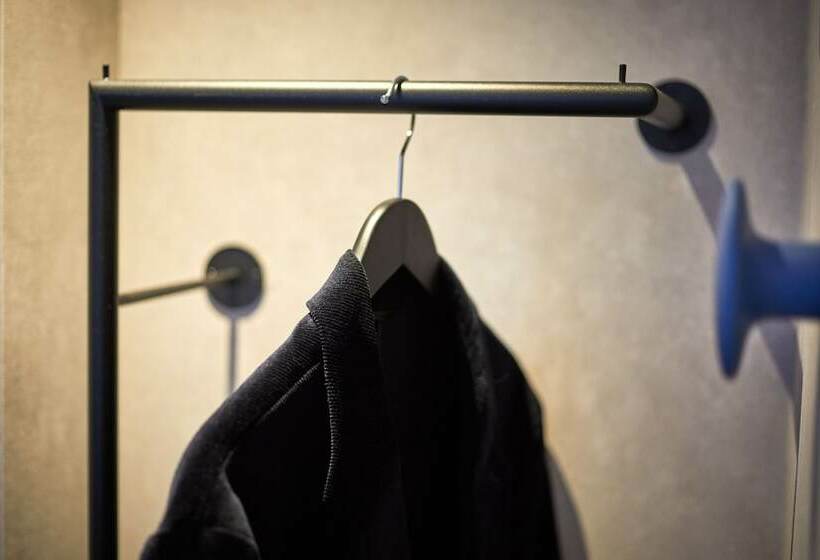 اتاق استاندارد سه نفره, The Ed Amsterdam