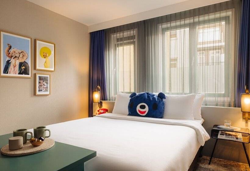 Quarto Estandar, The Ed Amsterdam