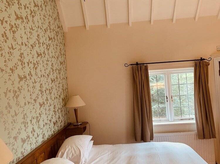 标准间, The Thatched Cottage Inn