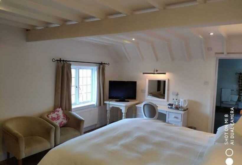 高级大房间, The Thatched Cottage Inn