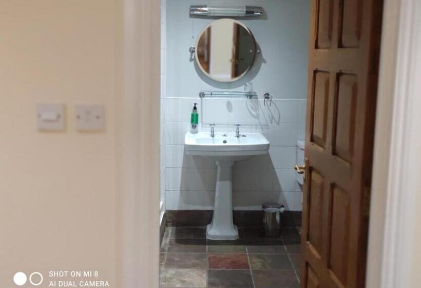 豪华房间, The Thatched Cottage Inn