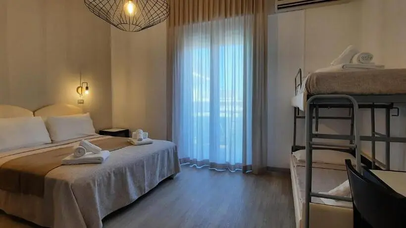 スタンダード４人部屋, B&b Hotel Serenità