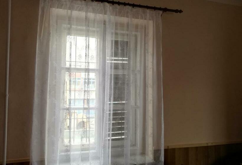 Номер Стандарт Трехместный, Arany Bárány Vendégfogadó