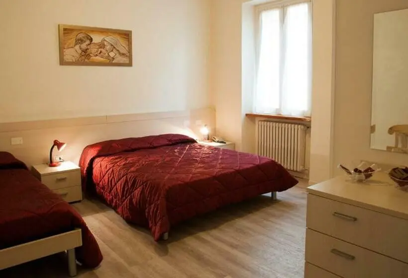 スタンダードトリプルルーム, Antico Albergo