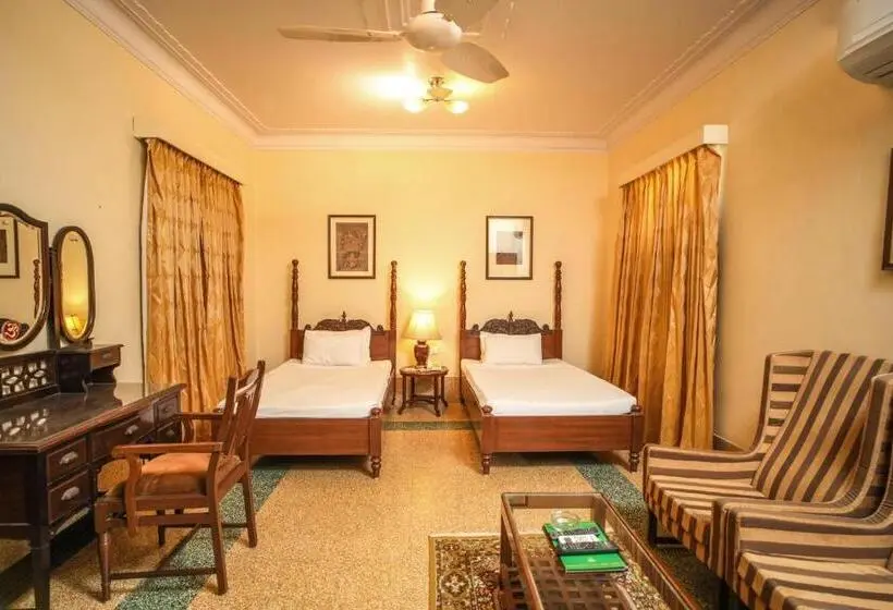 Chambre Deluxe, Nilambag Palace