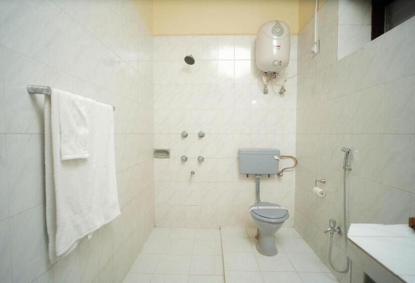 غرفة ديلوكس, Nilambag Palace