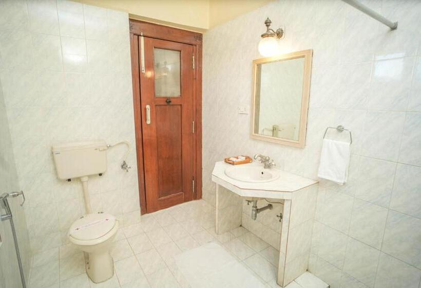 חדר דלוקס, Nilambag Palace