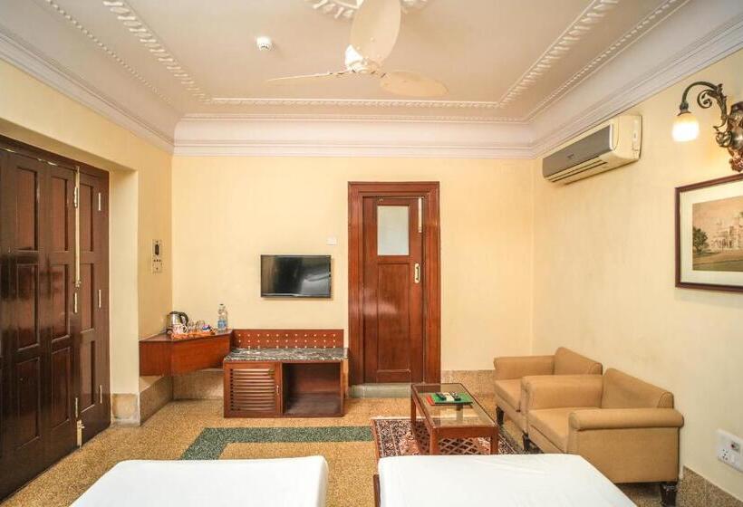 豪华房间, Nilambag Palace