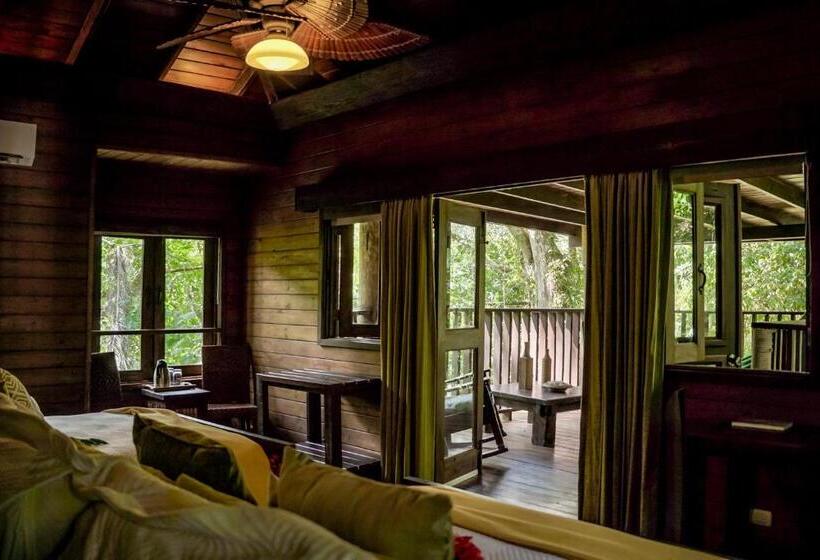 اتاق لوکس با بالکن, Platon Ecolodge