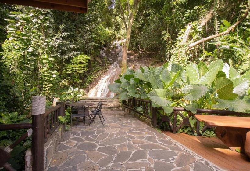 اتاق لوکس یک تخته, Platon Ecolodge