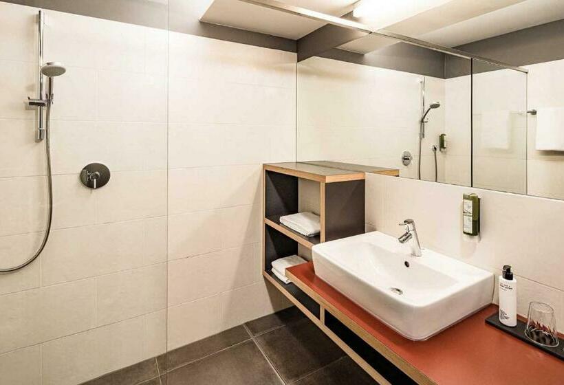 סוויטה, Traminerhof