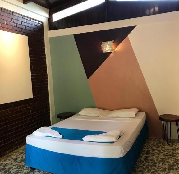 اتاق سوپریور, Paradiso Hostel