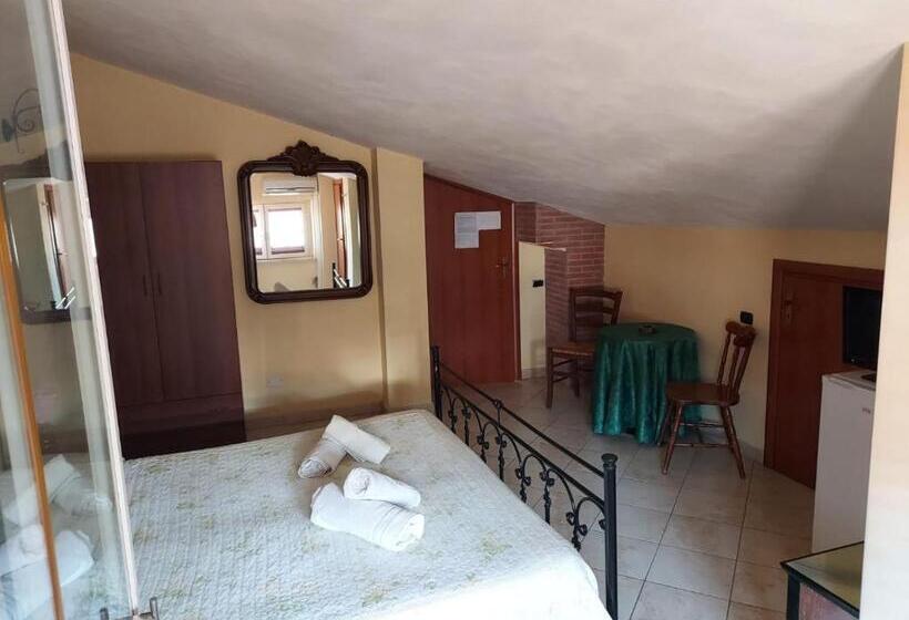 غرفة قياسية, Camere A Chiazza Realmonte