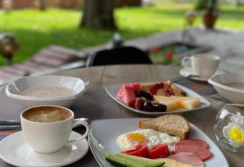 اتاق استاندارد, Eco House