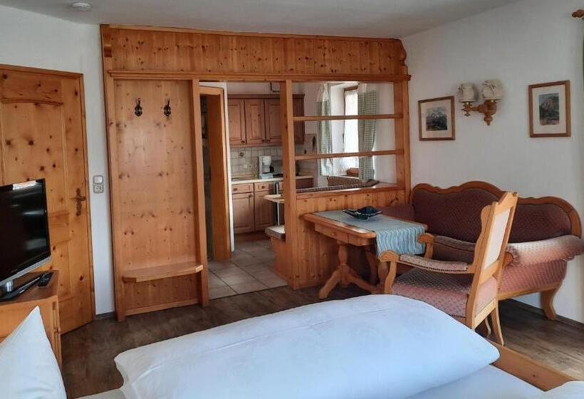 Apartamento 1 Dormitório com Vistas, Gästehaus Annemarie