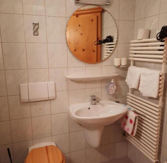 آپارتمان 1 خوابه با چشمانداز, Gästehaus Annemarie