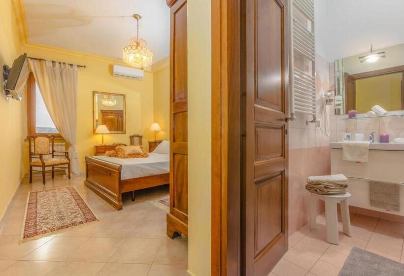اتاق لوکس, B & B La Fontaine Residenza D'epoca