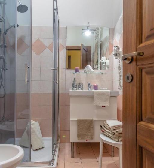 اتاق استاندارد سه نفره, B & B La Fontaine Residenza D'epoca