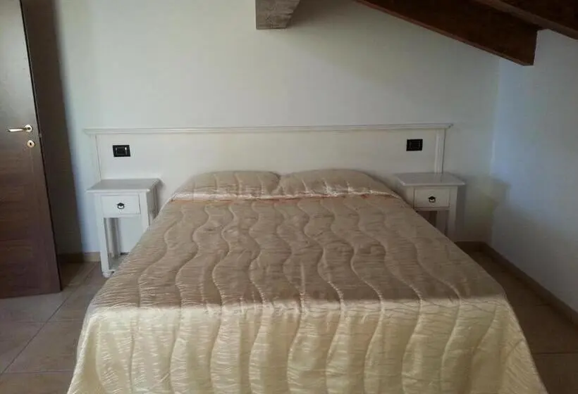 2ベッドルームアパートメント, B&b L'ancora