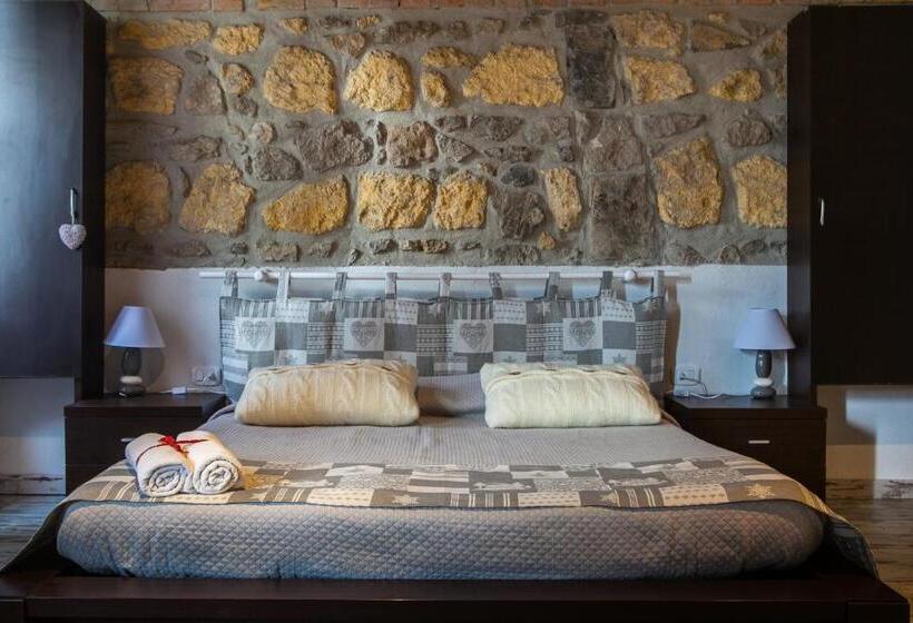 غرفة عائلية, Locanda Villa Naumanni