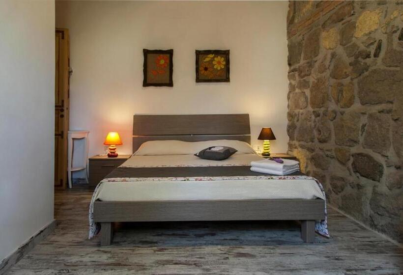 غرفة قياسية, Locanda Villa Naumanni