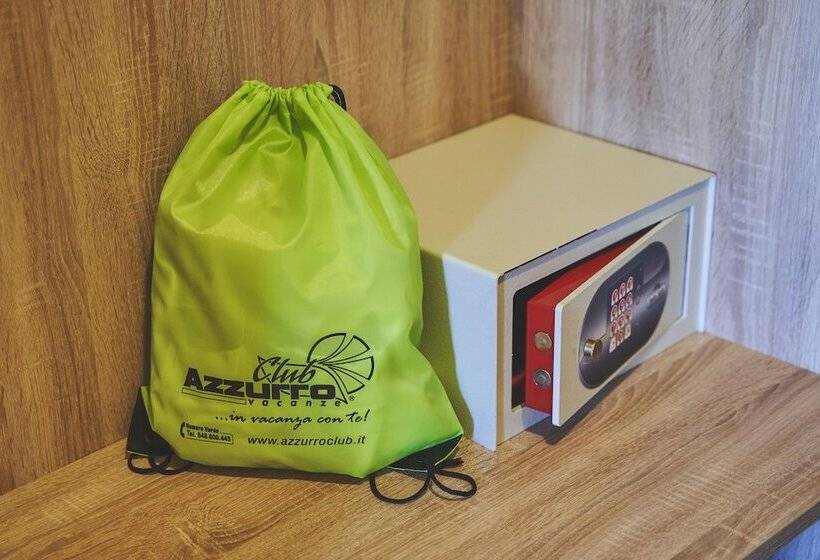 スタンダードトリプルルーム, Mondolé