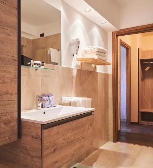 Standard-huone, Mondolé