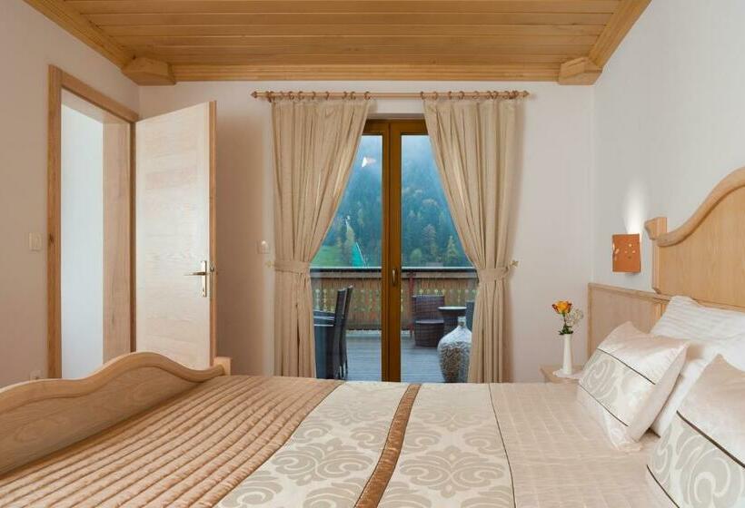 اتاق استاندارد با بالکن, Planinka