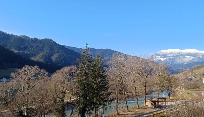 خانه 3 خوابه, Planinka