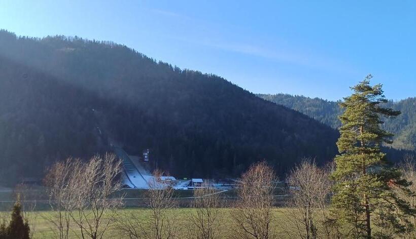 خانه 3 خوابه, Planinka