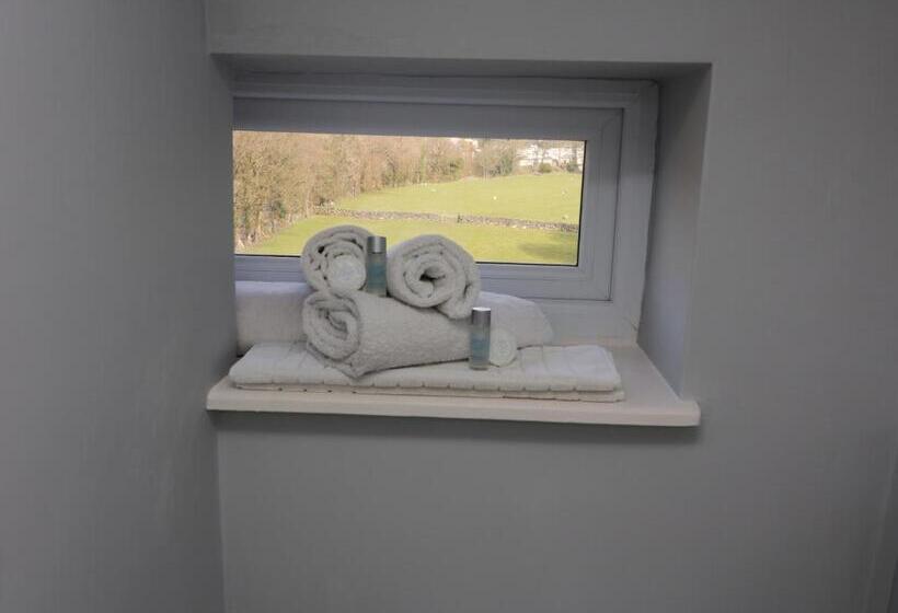 기본룸, Inglenook Guest House