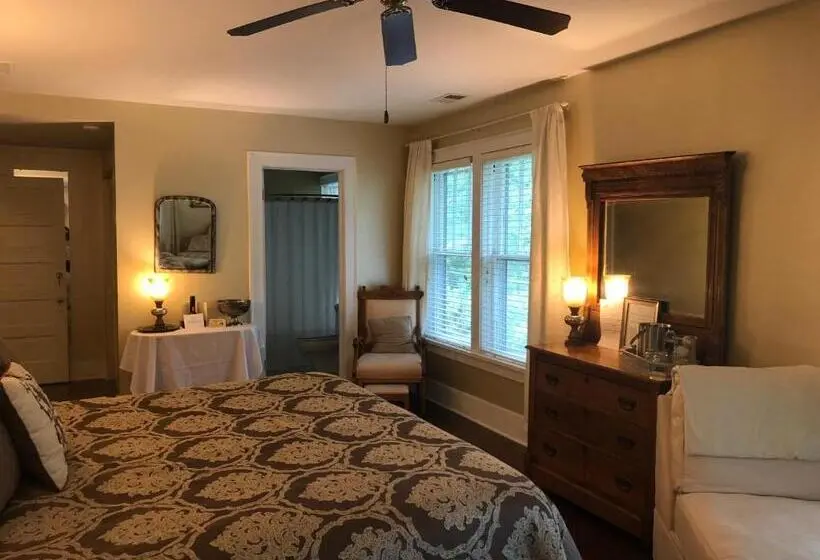 キングサイズベッドのスーペリアルーム, The Inn At Union Pier