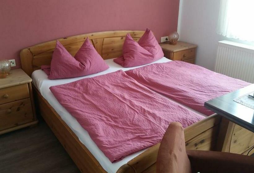 Номер Стандарт Вид на Сад, Gasthof Zur Frohen Einkehr