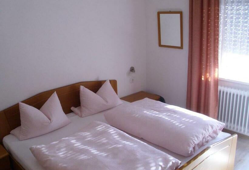 Номер Стандарт с Балконом, Gasthof Zur Frohen Einkehr