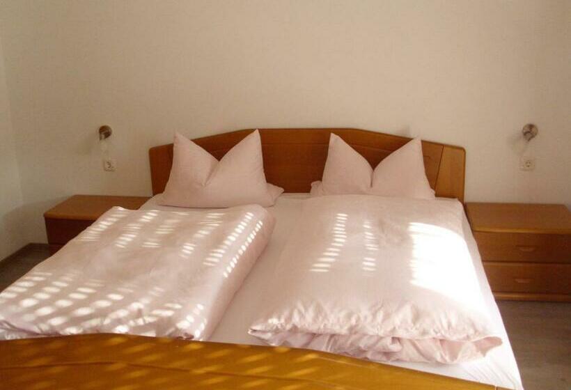 Номер Стандарт с Балконом, Gasthof Zur Frohen Einkehr