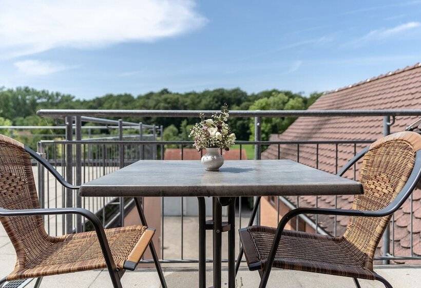 Номер Стандарт Вид на Сад, Gasthof Zur Frohen Einkehr