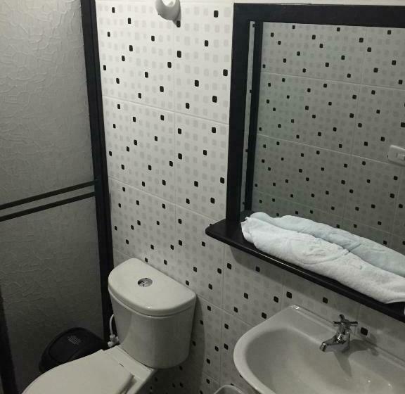 חדר סטנדרט, Ozzy