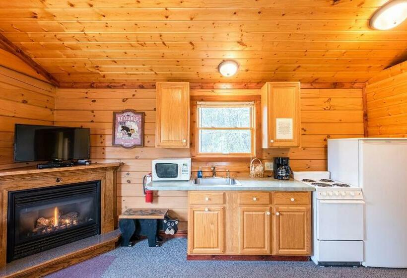 جناح ديلوكس, Spur Of The Moment Ranch