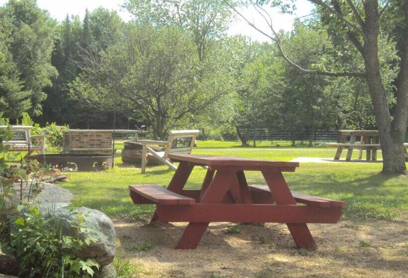 جناح غرفتين نوم, Spur Of The Moment Ranch