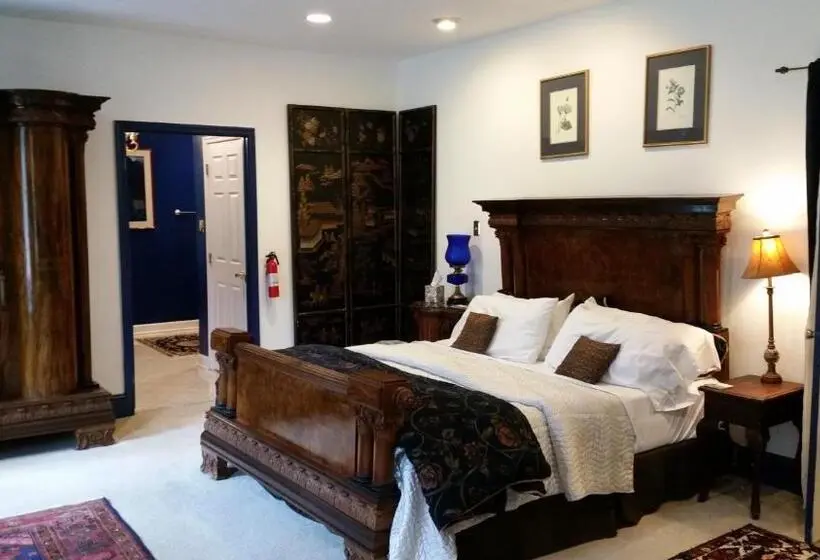 キングサイズベッドのデラックススイート, Stone Manor Boutique Inn